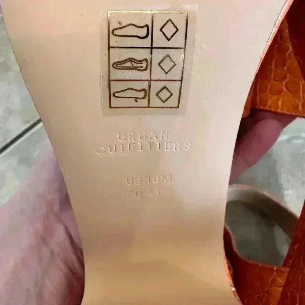 Urban Outfitters Croc Platform Heels Size 10 - Picture 5 of 6